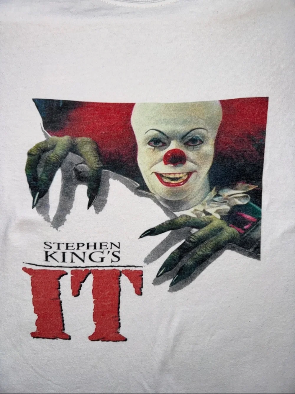 MAKE OFFER! Stephen King's IT Pennywise the Clown Gildan Crewneck Tee t-shirt M - Picture 2 of 4